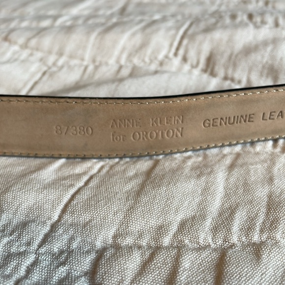 Anne Klein for Oroton Black Belt - Picture 5 of 8